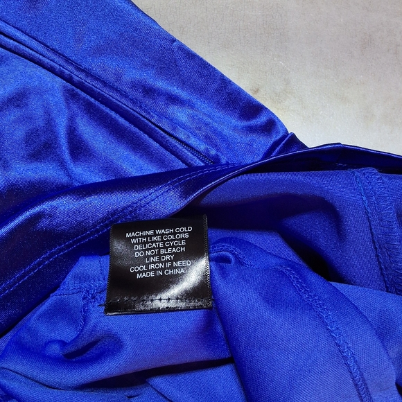 NWT CRYSTAL DOLL ZIPPERED SLEEVELESS MINI PARTY SHEATH DRESS - Picture 10 of 10